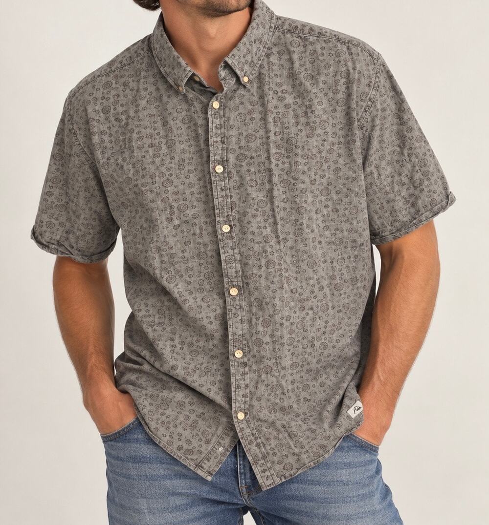 Quiksilver Men’s XL Modern Fit Gray Floral Paisley Short Sleeve Button Down